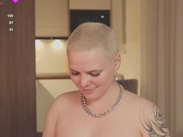 LikaBerry's BongaCams show and profile