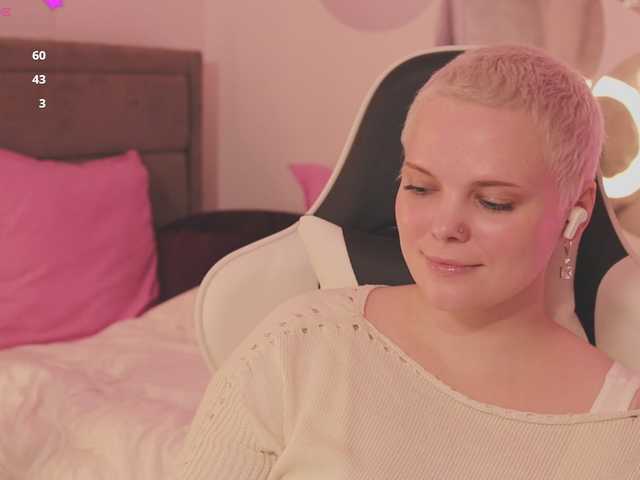 LikaBerry's BongaCams show and profile