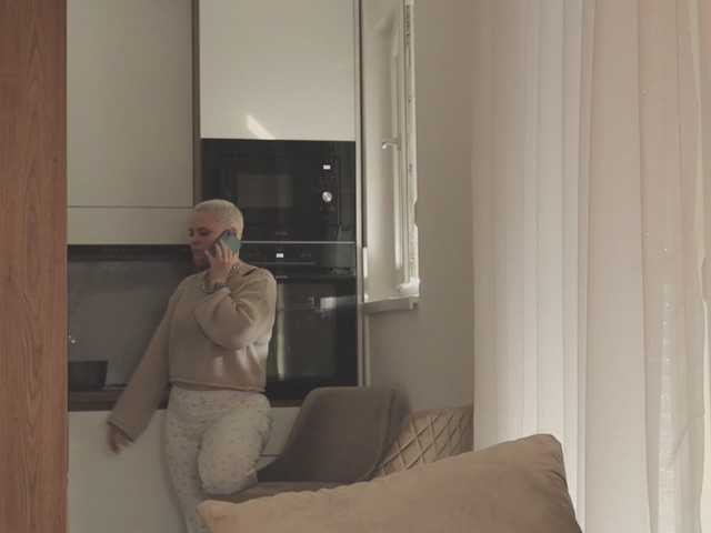 LikaBerry live cam profile