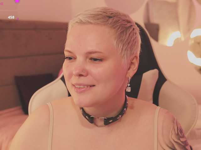 LikaBerry's BongaCams show and profile