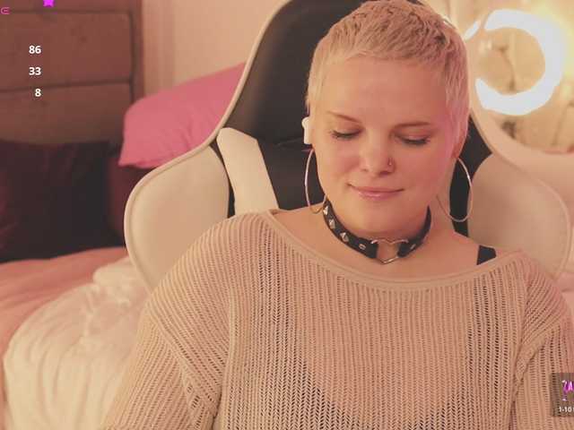 LikaBerry's BongaCams show and profile