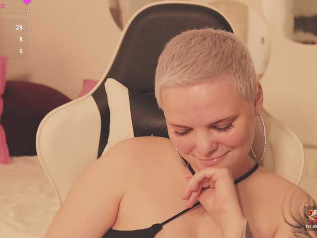 LikaBerry's BongaCams show and profile