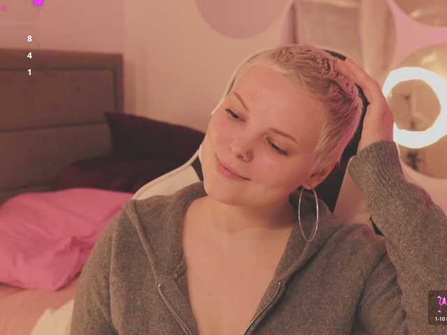 LikaBerry's BongaCams show and profile