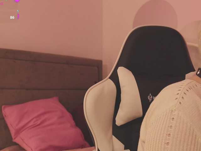 LikaBerry's BongaCams show and profile