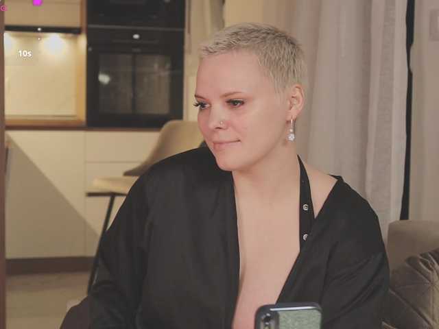 LikaBerry's BongaCams show and profile