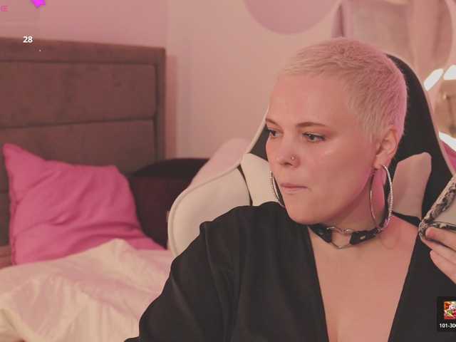 LikaBerry's BongaCams show and profile