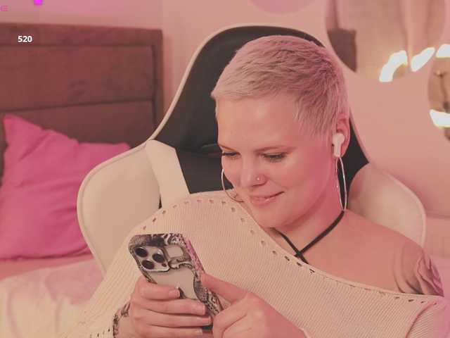 LikaBerry's BongaCams show and profile