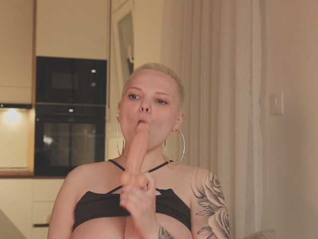 видео LikaBerry