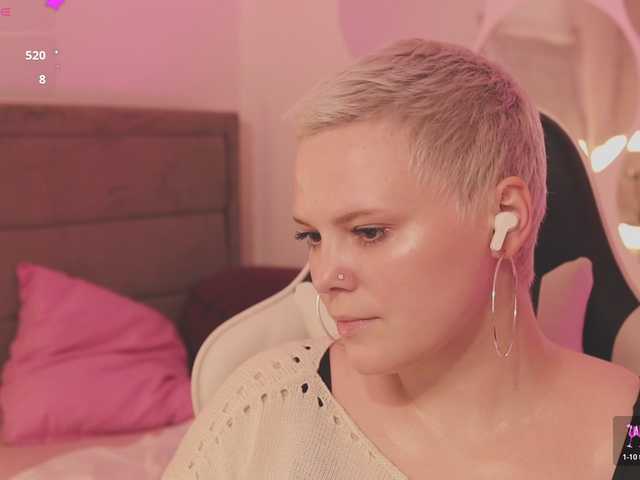 LikaBerry's BongaCams show and profile