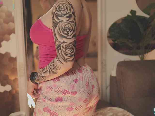 LikaBerry Live Webcam on BongaCams