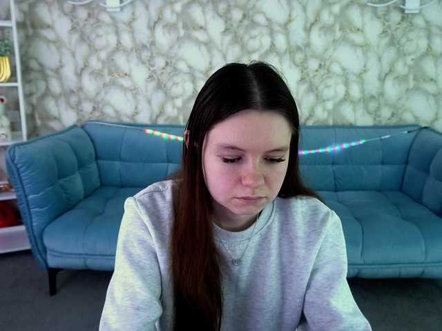 le modèle MaRishKa1 est en webcam porno dans un show sur le site bongacams, il possède les tags suivants: White/Caucasian,Brunette,Shaved