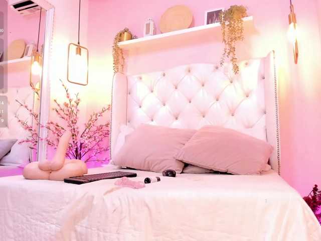 MarianaaSantos's BongaCams show and profile