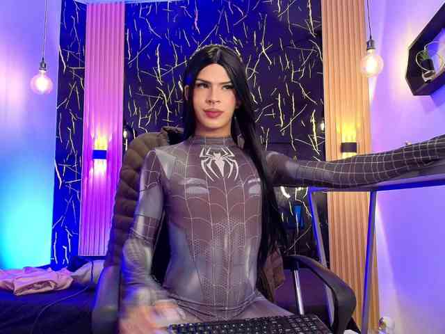 Bellasalvatore Live Webcam on BongaCams