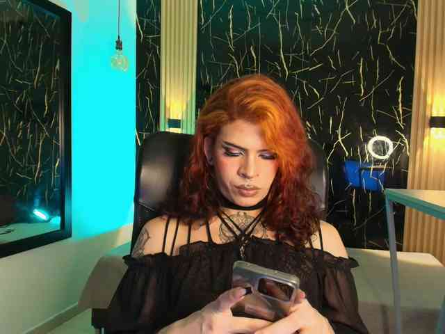 Bellasalvatore Live Webcam on BongaCams