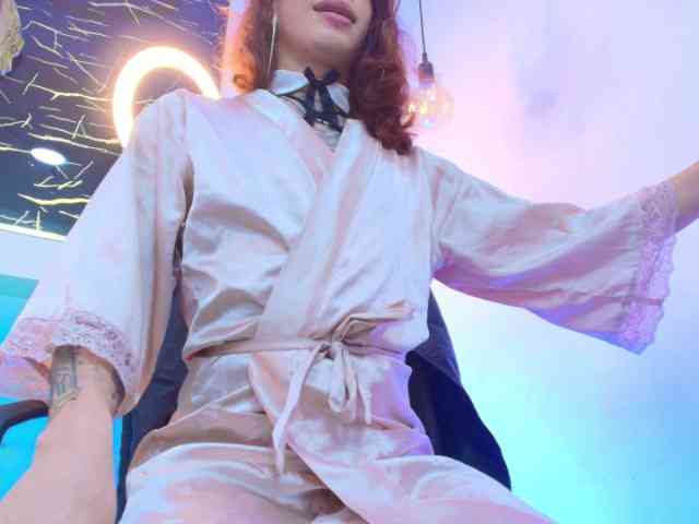 Bellasalvatore Live Webcam on BongaCams