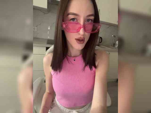 -viksik- Live Webcam on BongaCams