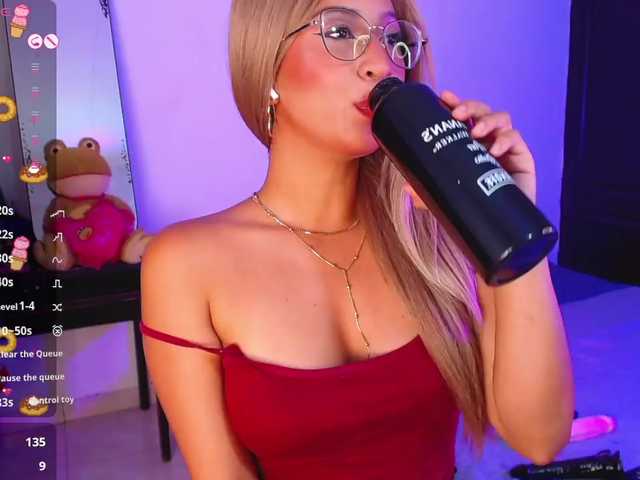 AnnieBlu3's BongaCams show and profile