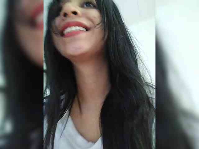 AnnieBlu3 webcam