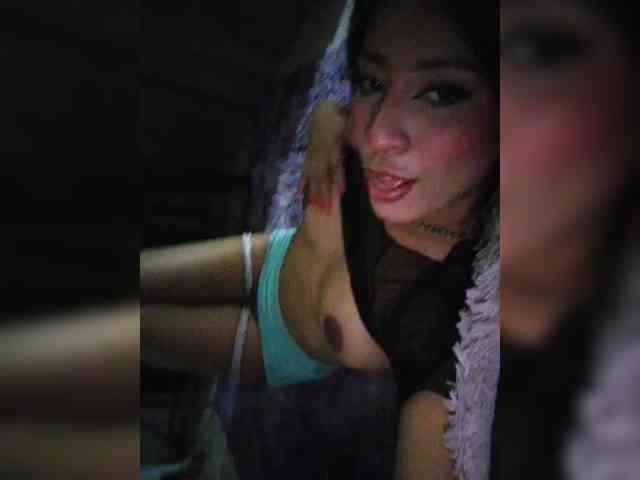 AnnieBlu3 webcam
