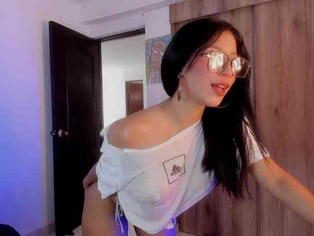AnnieBlu3 webcam