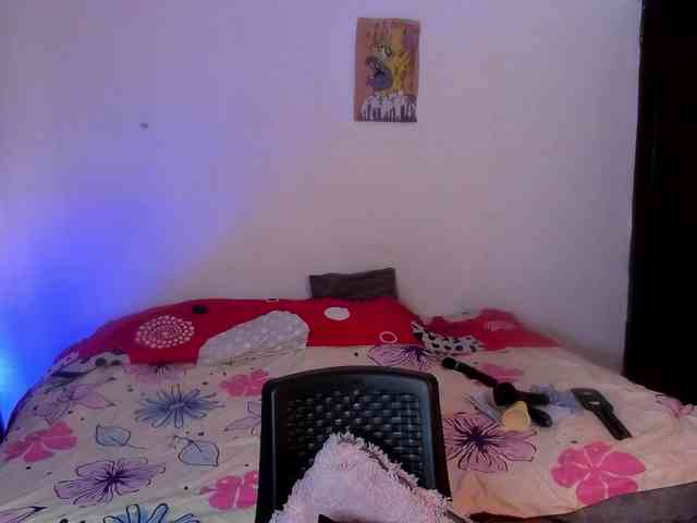 AnnieBlu3 webcam