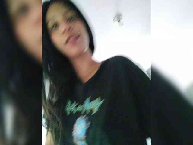 AnnieBlu3 webcam