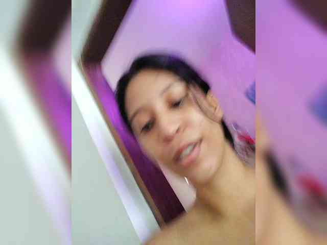 AnnieBlu3 webcam