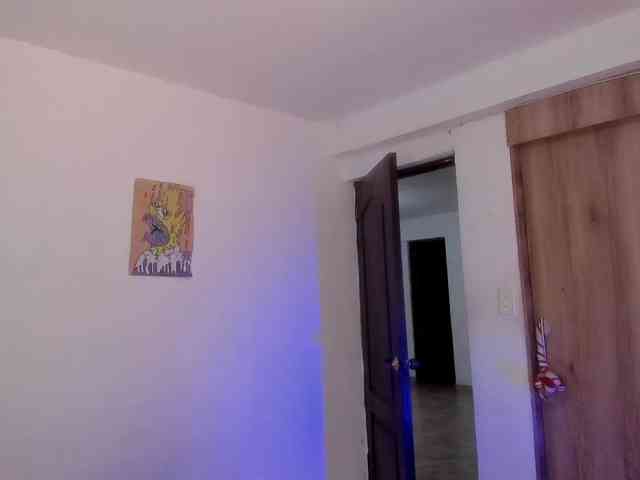 AnnieBlu3 webcam