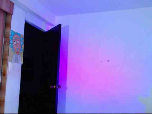 AnnieBlu3 webcam