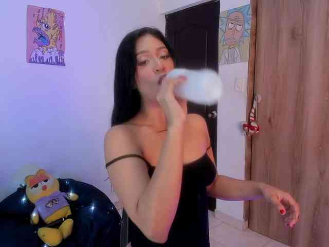 AnnieBlu3 webcam