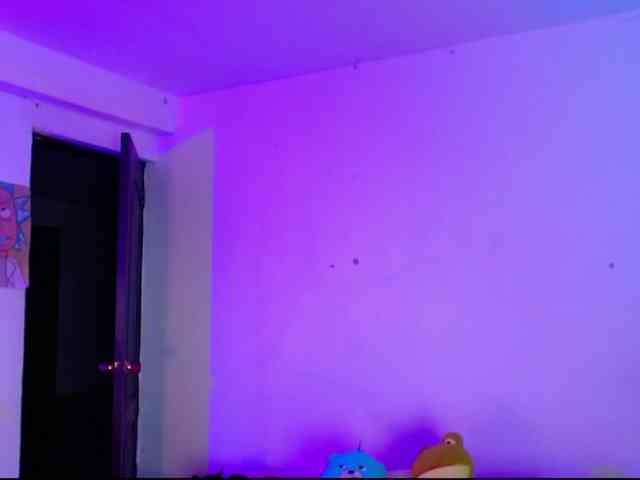 AnnieBlu3 webcam