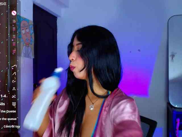 AnnieBlu3