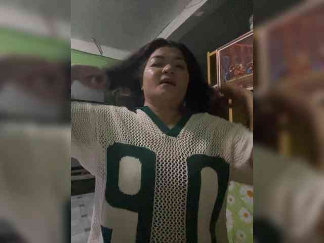 XXSquirtPINAYXX webcam