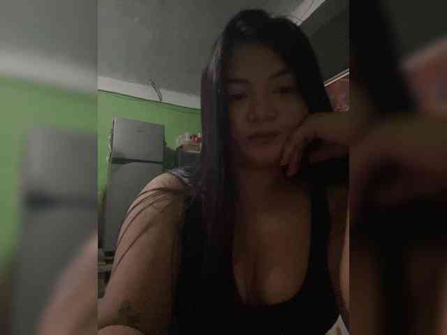 XXSquirtPINAYXX webcam