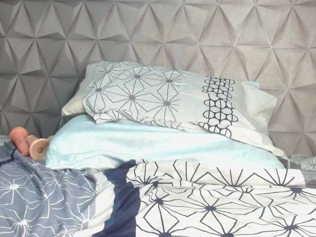 Meyer-lucia77 webcam