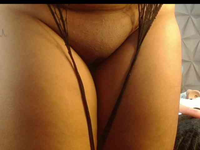 Meyer-lucia77 webcam