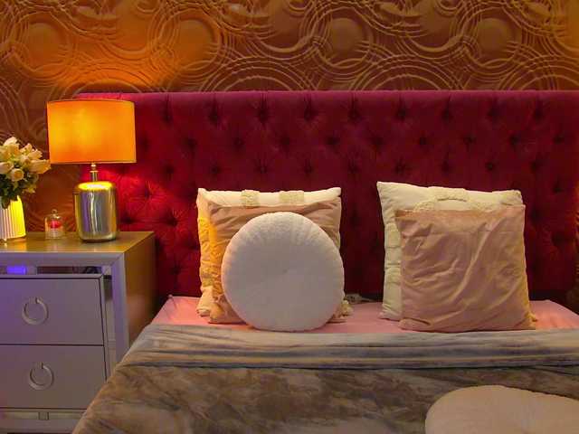 IrisMonn's BongaCams show and profile