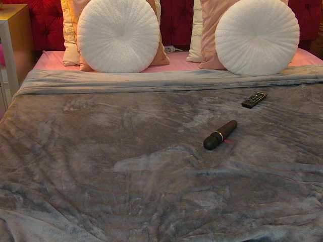 IrisMonn's BongaCams show and profile