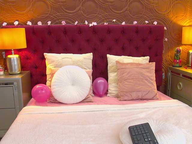 IrisMonn's BongaCams show and profile