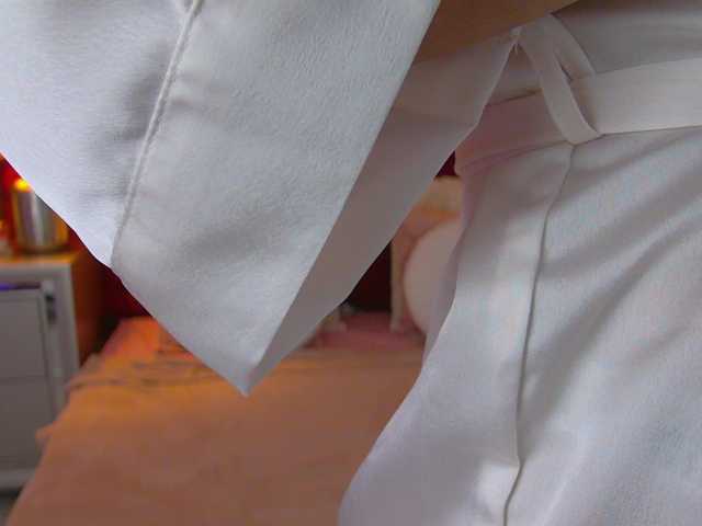 IrisMonn's BongaCams show and profile