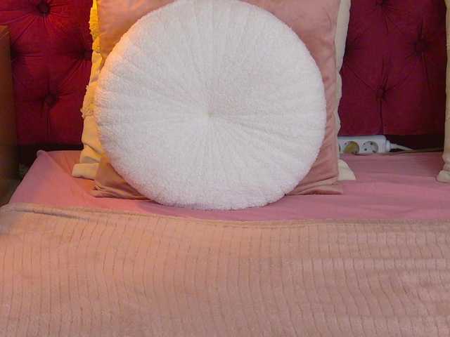 IrisMonn's BongaCams show and profile