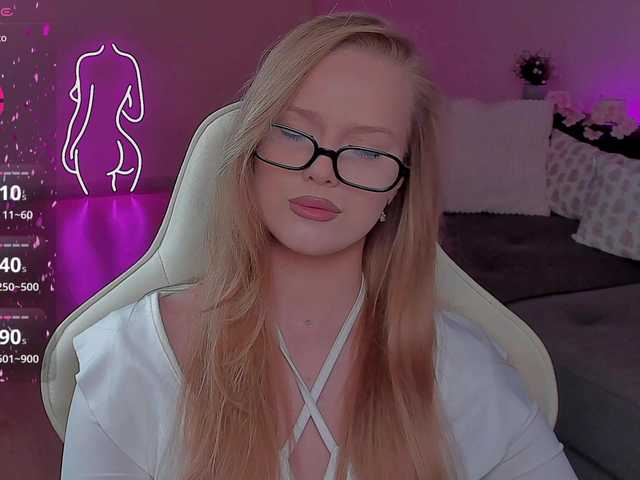 CristalWilliams from BongaCams