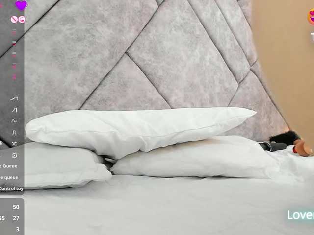 adiila's BongaCams show and profile