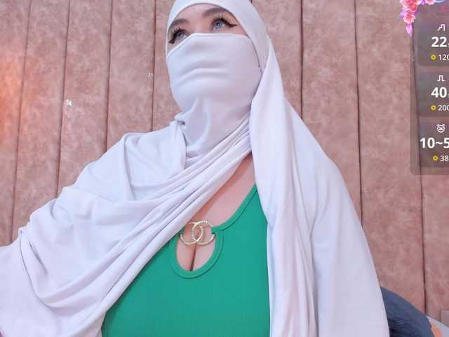 adiila's BongaCams show and profile