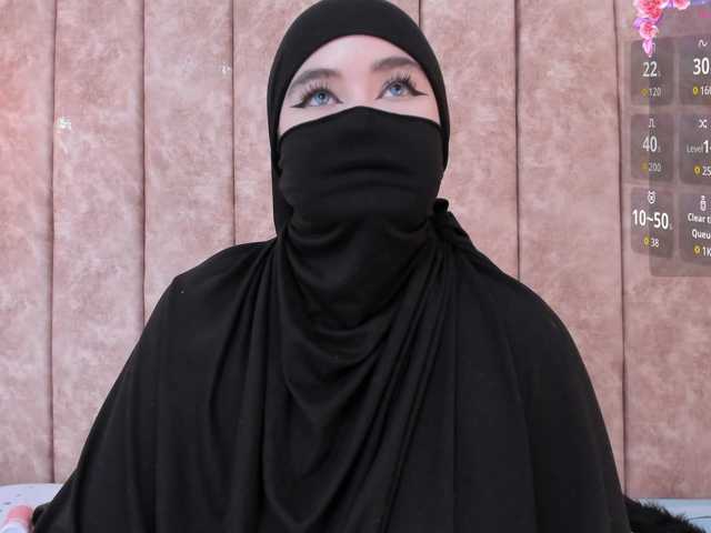 adiila's BongaCams show and profile