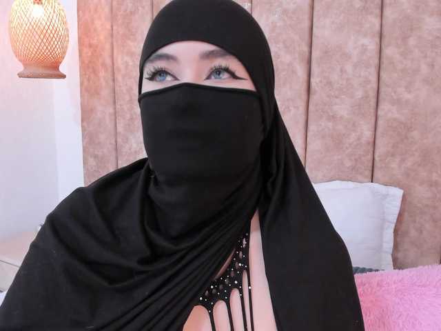 adiila's BongaCams show and profile