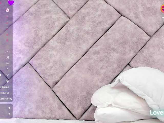 adiila's BongaCams show and profile