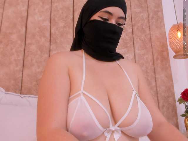 adiila's BongaCams show and profile