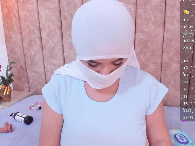 adiila's BongaCams show and profile