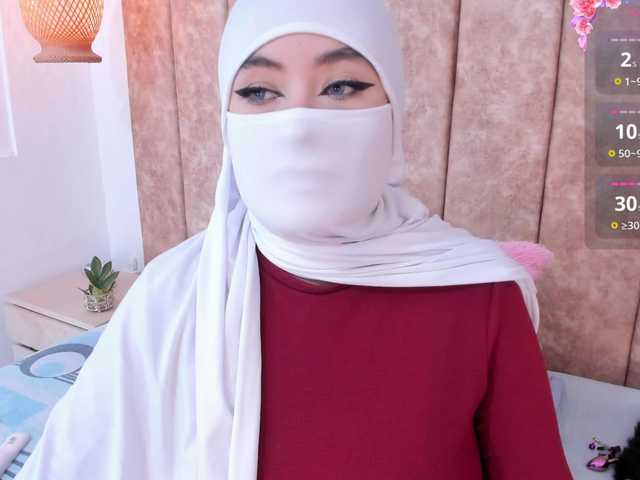 adiila's BongaCams show and profile